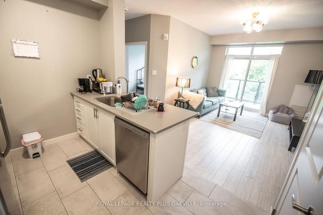 214 - 125 Shoreview Pl, Condo with 1 bedrooms, 1 bathrooms and 1 parking in Hamilton ON | Image 2