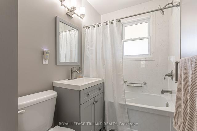 1748 Trafalgar St, House detached with 3 bedrooms, 2 bathrooms and 5 parking in London ON | Image 7