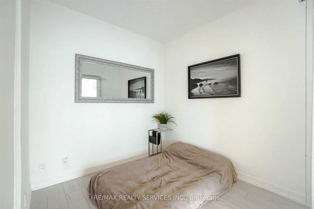 1108 - 5 Buttermill Ave, Condo with 2 bedrooms, 2 bathrooms and 0 parking in Vaughan ON | Image 13