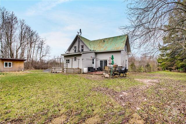 2250 Devine Road, House detached with 3 bedrooms, 2 bathrooms and 8 parking in Ottawa ON | Image 27