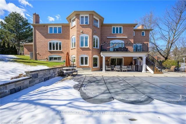 1394 Hazelton Blvd, House detached with 4 bedrooms, 5 bathrooms and 11 parking in Burlington ON | Image 26