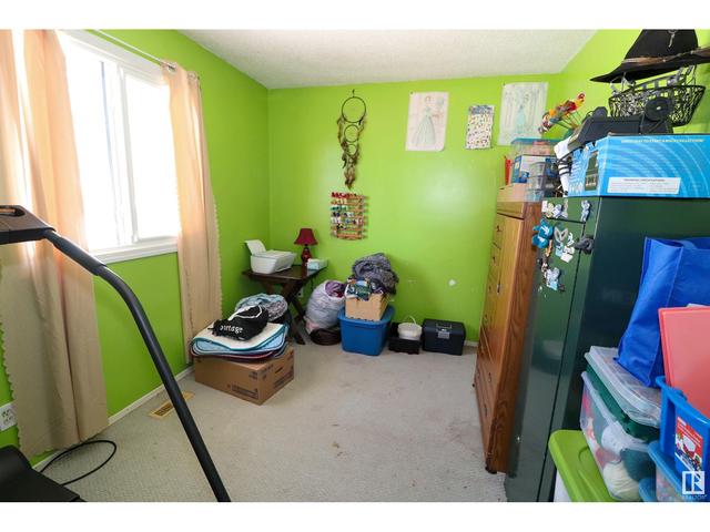 9520 150 Av Nw Nw, House detached with 3 bedrooms, 1 bathrooms and null parking in Edmonton AB | Image 15