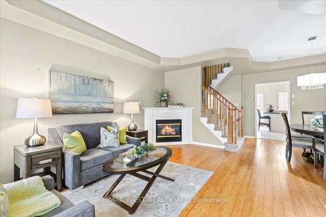 260 Gatwick Dr, House semidetached with 3 bedrooms, 3 bathrooms and 2 parking in Oakville ON | Image 34
