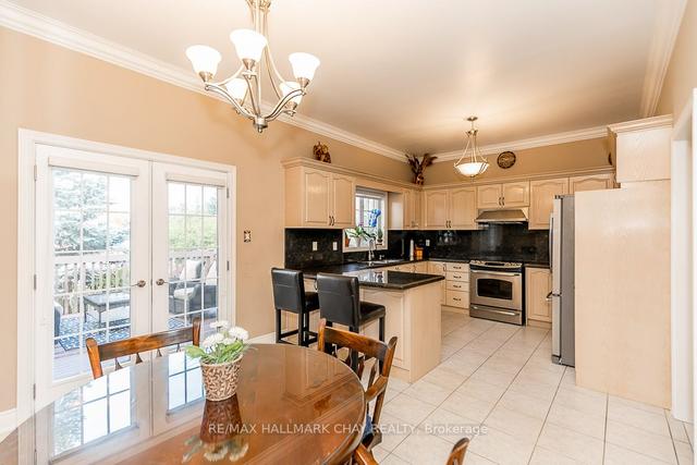 72 Velmar Dr, House detached with 3 bedrooms, 5 bathrooms and 5 parking in Vaughan ON | Image 6