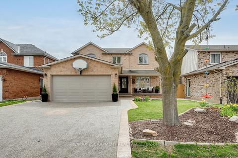 30 Culotta Dr, House detached with 4 bedrooms, 4 bathrooms and 4 parking in Hamilton ON | Card Image