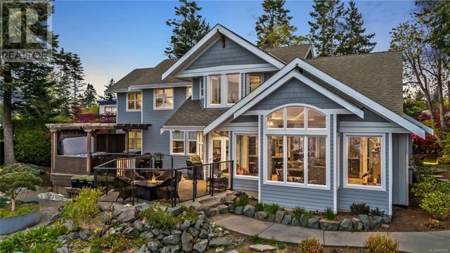 1699 Passage View Dr, House detached with 5 bedrooms, 4 bathrooms and 3 parking in Campbell River BC | Image 46
