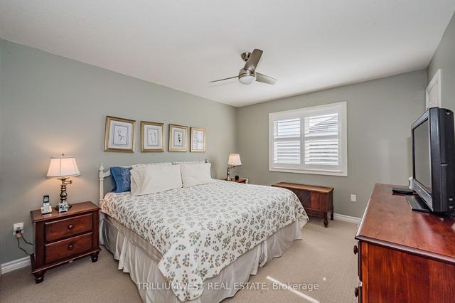 30 Katemore Dr, Townhouse with 2 bedrooms, 3 bathrooms and 2 parking in Guelph ON | Image 2