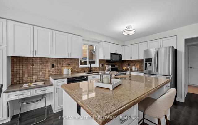 764 Pebble Crt, House detached with 4 bedrooms, 4 bathrooms and 6 parking in Pickering ON | Image 6