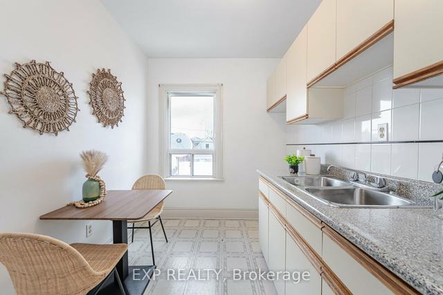 34 Manchester Ave, House semidetached with 3 bedrooms, 2 bathrooms and 1.5 parking in Toronto ON | Image 5