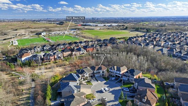 40 Meadow Ridge Crt, House detached with 4 bedrooms, 6 bathrooms and 8 parking in Vaughan ON | Image 27