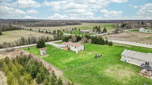 717 St. Lukes Rd, House detached with 3 bedrooms, 2 bathrooms and 9 parking in Kawartha Lakes ON | Image 32
