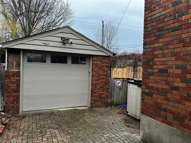 163 Highland Avenue, House detached with 3 bedrooms, 2 bathrooms and 4 parking in St. Catharines ON | Image 12