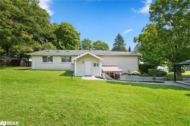 16686 Highway 2 Road, House detached with 6 bedrooms, 3 bathrooms and 14 parking in Quinte West ON | Image 39