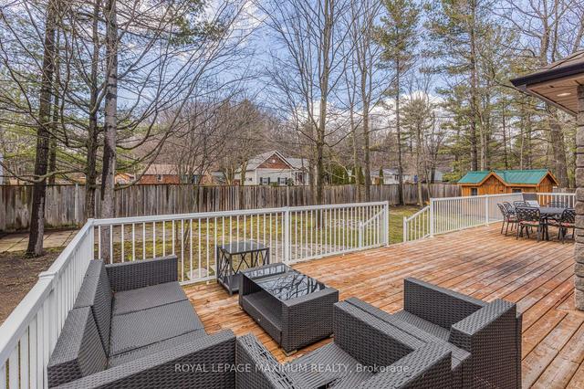 40 Downer Cres, House detached with 3 bedrooms, 5 bathrooms and 8 parking in Wasaga Beach ON | Image 32