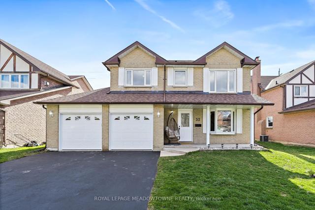 32 Cotswold Crt, House detached with 4 bedrooms, 3 bathrooms and 6 parking in Halton Hills ON | Image 12