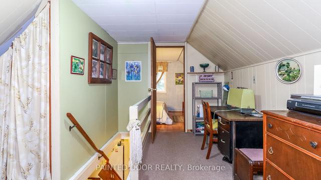 57 Johnson St, House detached with 2 bedrooms, 1 bathrooms and 3 parking in Barrie ON | Image 6