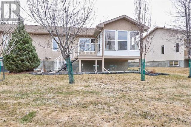 81 Sandstone Place Se, House semidetached with 3 bedrooms, 3 bathrooms and 4 parking in Medicine Hat AB | Image 42