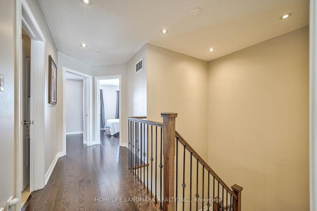 10363 Woodbine Ave, House attached with 3 bedrooms, 3 bathrooms and 3 parking in Markham ON | Image 14