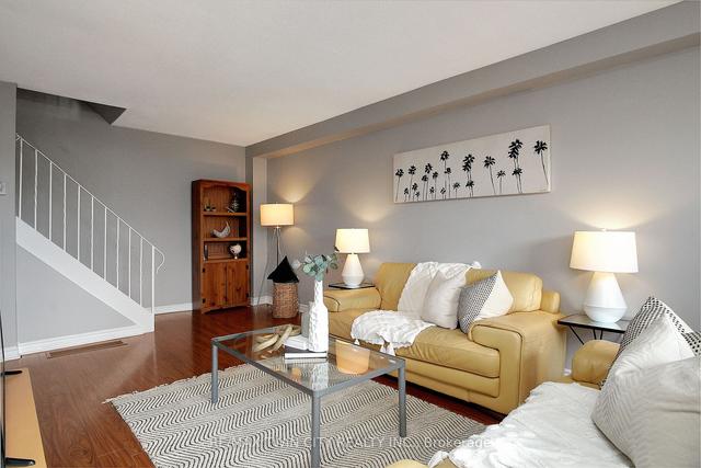 h - 766 Walter St, Townhouse with 3 bedrooms, 1 bathrooms and 1 parking in Cambridge ON | Image 2