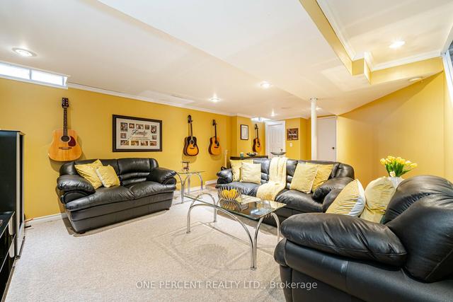 150 Sunforest Dr, House detached with 3 bedrooms, 2 bathrooms and 5 parking in Brampton ON | Image 21