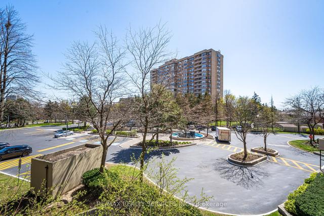 308 - 30 Malta Ave, Condo with 3 bedrooms, 2 bathrooms and 2 parking in Brampton ON | Image 9