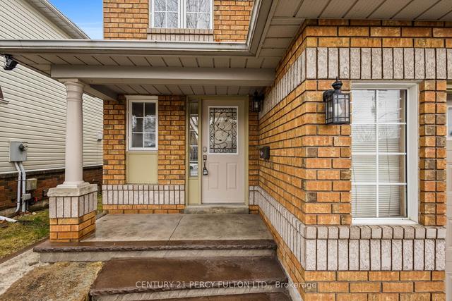 1202 Monica Cook Pl, House detached with 3 bedrooms, 3 bathrooms and 3 parking in Pickering ON | Image 23