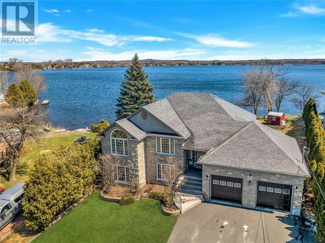367 Lakeview Place, House detached with 5 bedrooms, 2 bathrooms and null parking in Greater Sudbury ON | Image 1