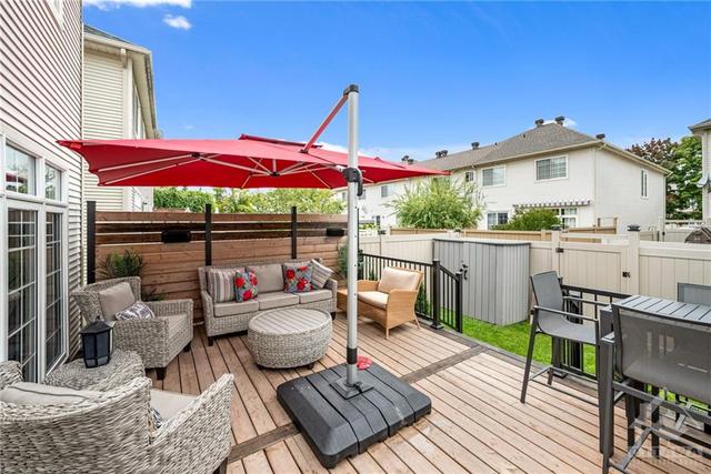 9 Kirkstone Private, Townhouse with 3 bedrooms, 3 bathrooms and 3 parking in Ottawa ON | Image 25