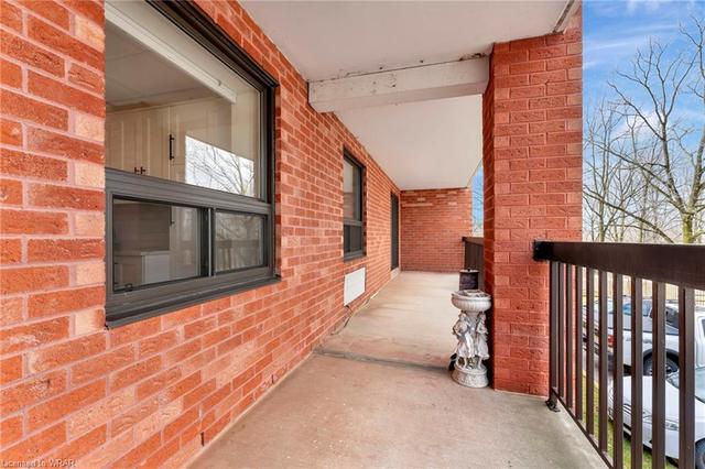 206 - 35 Bute Street, House attached with 2 bedrooms, 1 bathrooms and 1 parking in North Dumfries ON | Image 10