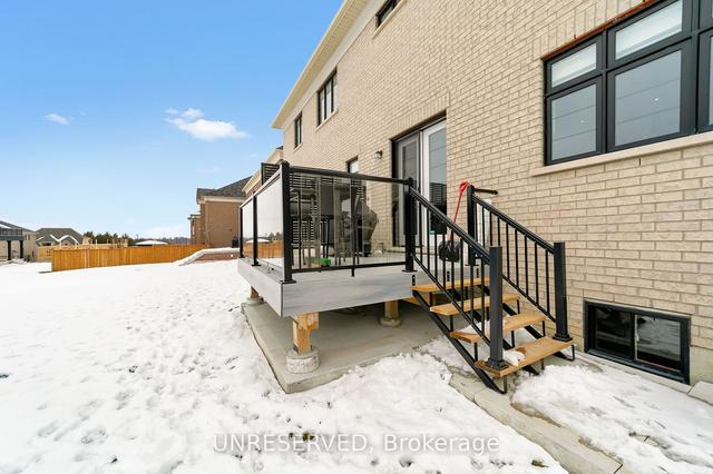 19 Painted Pony Tr, House detached with 4 bedrooms, 4 bathrooms and 9 parking in Vaughan ON | Image 33