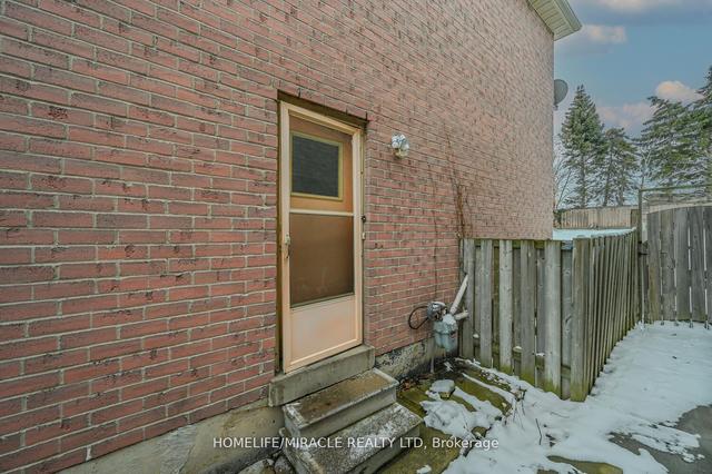 68 Merganser Cres, House detached with 3 bedrooms, 3 bathrooms and 3 parking in Brampton ON | Image 30