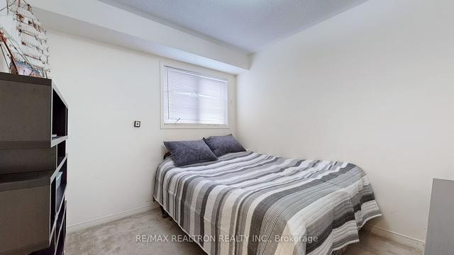 27 Sergio Marchi St, House attached with 3 bedrooms, 4 bathrooms and 2 parking in Toronto ON | Image 6