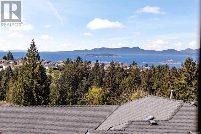 5393 Georgiaview Cres, House detached with 3 bedrooms, 3 bathrooms and 3 parking in Nanaimo BC | Image 50