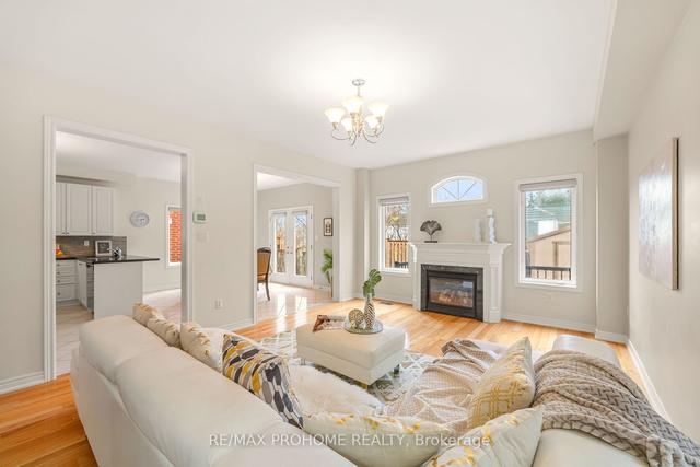 18 Wellspring Ave, House detached with 3 bedrooms, 4 bathrooms and 6 parking in Richmond Hill ON | Image 8