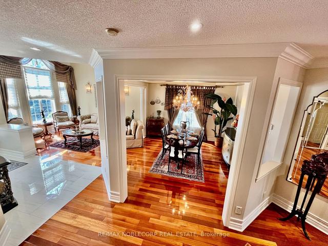 2139 Helmsley Ave, House detached with 4 bedrooms, 4 bathrooms and 4 parking in Oakville ON | Image 39