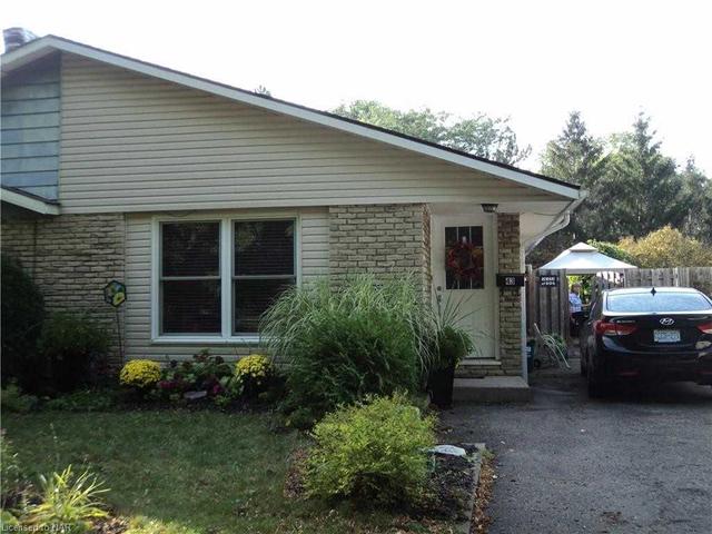 43 Elma St, House semidetached with 2 bedrooms, 2 bathrooms and 3 parking in St. Catharines ON | Image 1