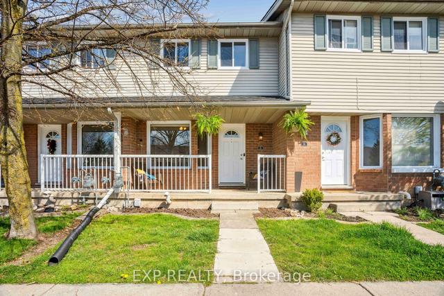 15 - 10 Dufferin St, Townhouse with 3 bedrooms, 2 bathrooms and 1 parking in Norwich ON | Image 1