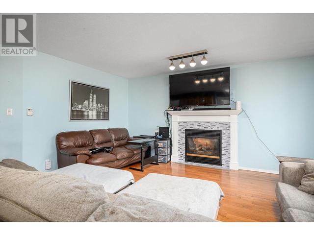 4416 9 Street, House detached with 5 bedrooms, 2 bathrooms and 2 parking in Vernon BC | Image 13