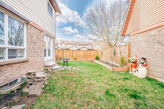 6 Borden Hill Crt, House detached with 3 bedrooms, 4 bathrooms and 4 parking in Brampton ON | Image 24