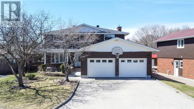 411 Galaxy Court, House detached with 5 bedrooms, 3 bathrooms and null parking in Greater Sudbury ON | Image 51