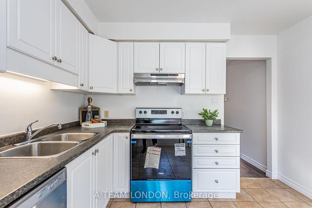 56 - 35 Waterman Ave, Townhouse with 3 bedrooms, 2 bathrooms and 1 parking in London ON | Image 23