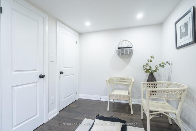 25 East 24th St, House detached with 3 bedrooms, 2 bathrooms and 1 parking in Hamilton ON | Image 24