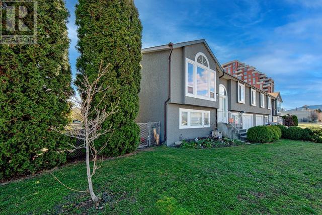 1193 Lawson Avenue, House detached with 4 bedrooms, 3 bathrooms and 3 parking in Kelowna BC | Image 35