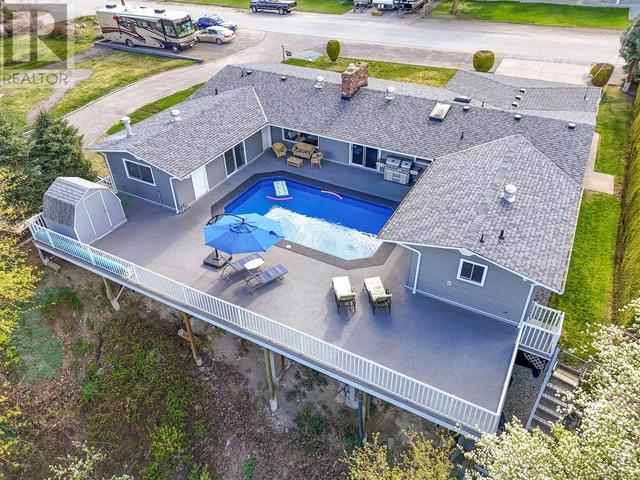 3305 Mcgregor Road, House detached with 3 bedrooms, 2 bathrooms and 6 parking in West Kelowna BC | Image 44