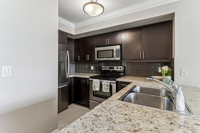 518 - 20 North Park Rd, Condo with 1 bedrooms, 2 bathrooms and 1 parking in Vaughan ON | Image 2