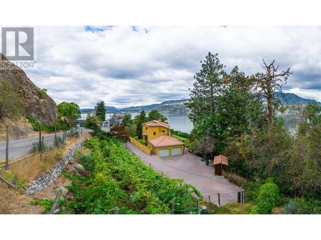 414 Herbert Heights, House detached with 4 bedrooms, 3 bathrooms and 2 parking in Kelowna BC | Image 52