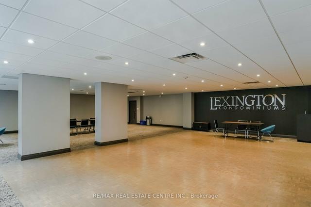 1612 - 45 Carlton St, Condo with 2 bedrooms, 2 bathrooms and 1 parking in Toronto ON | Image 30