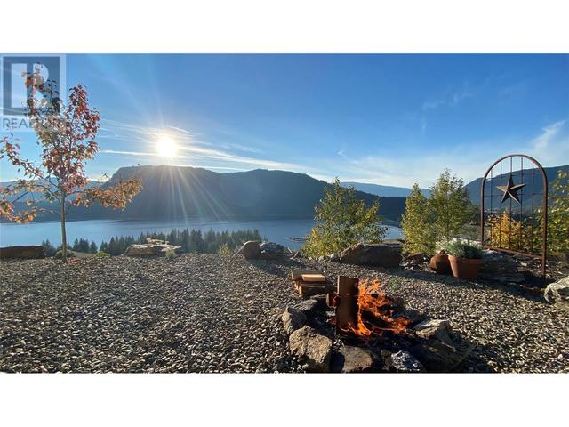 218 Sunset Drive, House detached with 3 bedrooms, 3 bathrooms and 5 parking in Sicamous BC | Image 12