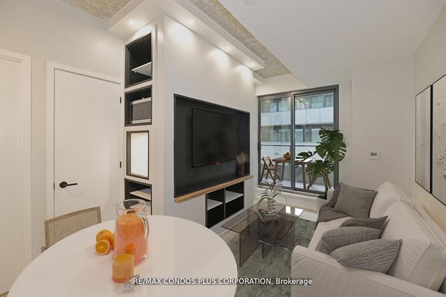 233 - 161 Roehampton Ave, Condo with 1 bedrooms, 1 bathrooms and 0 parking in Toronto ON | Image 9