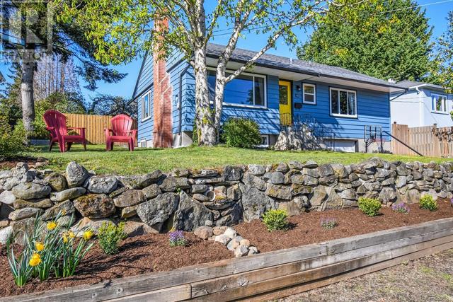 657 First St, House detached with 3 bedrooms, 2 bathrooms and 4 parking in Nanaimo BC | Image 1